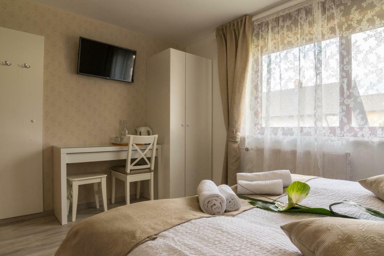 Apartments & Rooms Aleksandra ブレッド エクステリア 写真